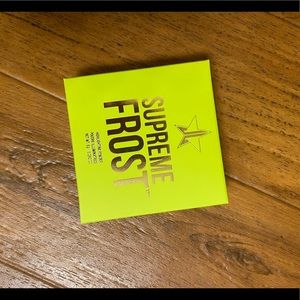 Jeffree Star Supreme Frost Caramel KISS